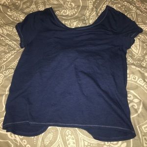 navy blue open back tshirt